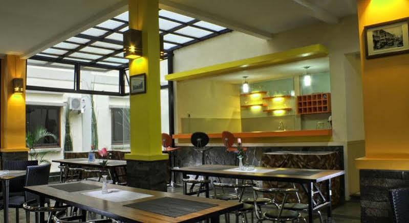 Collection O 295 Grha Ciumbuleuit Guest House Bandung Exterior foto